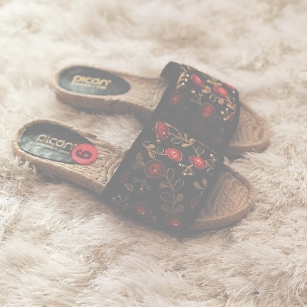 PICÓN HANDMADE SLIDES FROM SPAIN🇪🇸
